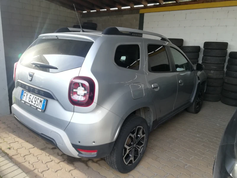 Dacia Duster 1.5 dci /116 k.c./ Navi/ Камери 360 градуса/, снимка 9 - Автомобили и джипове - 52921101