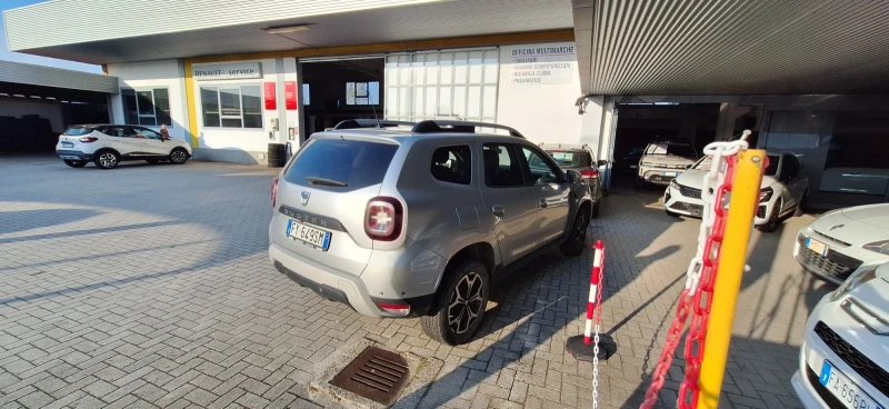 Dacia Duster 1.5 dci /116 k.c./ Navi/ Камери 360 градуса/, снимка 3 - Автомобили и джипове - 52921101