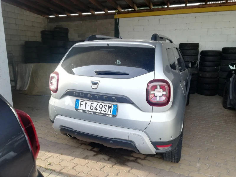 Dacia Duster 1.5 dci /116 k.c./ Navi/ Камери 360 градуса/, снимка 11 - Автомобили и джипове - 52921101