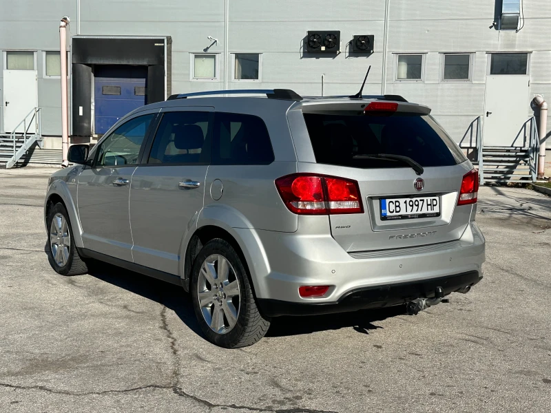 Fiat Freemont 2.0d 170 к.с. 7-местен, снимка 3 - Автомобили и джипове - 52961699