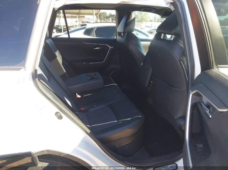 Toyota Rav4 2.5l Hybrid Xse, снимка 8 - Автомобили и джипове - 53446188