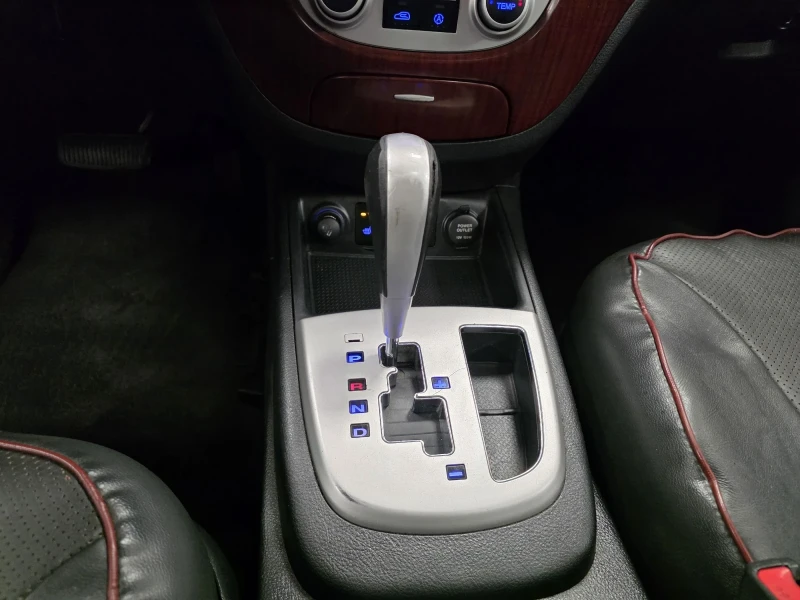 Hyundai Santa fe 2.2 crdi | Автоматик | 4х4, снимка 10 - Автомобили и джипове - 53447142