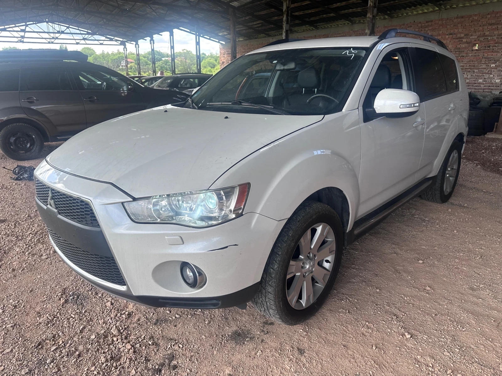Mitsubishi Outlander 2.2 177 НА ЧАСТИ, снимка 1