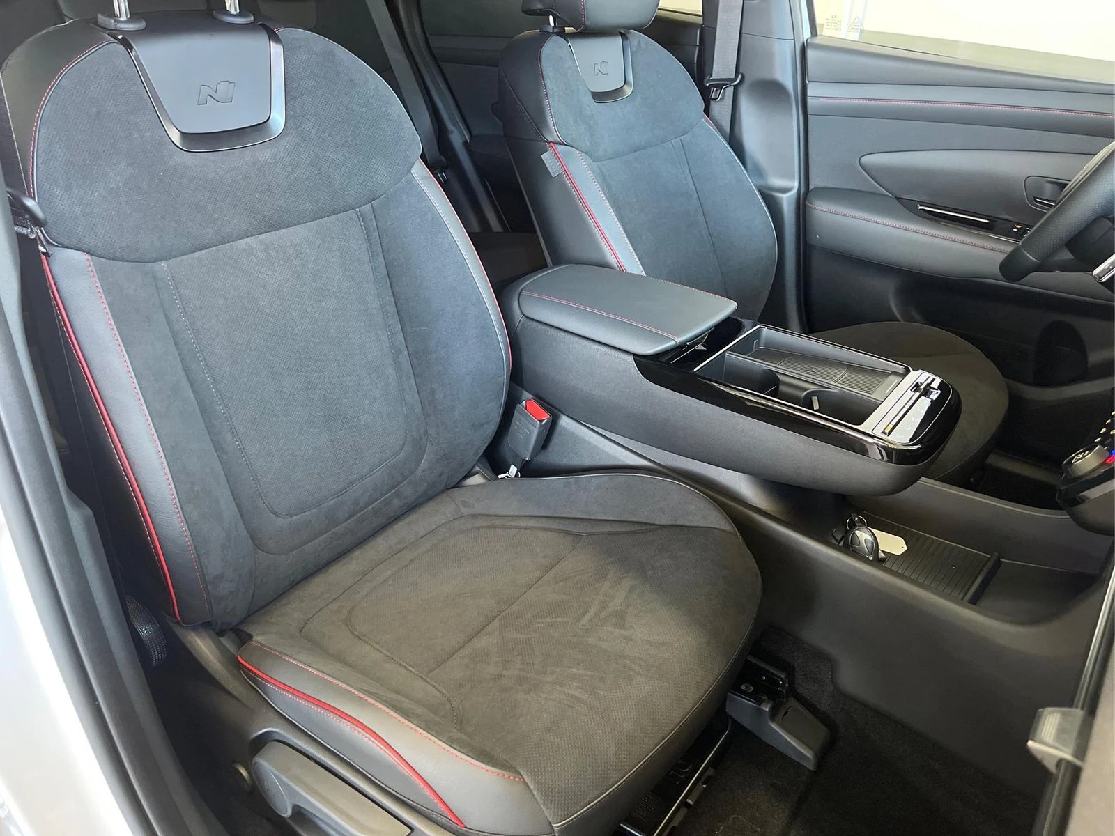 Hyundai Tucson N-LINE* PREMIUM* MHEV* DISTRONIC* CAMERA* CARPLAY* | Mobile.bg   16