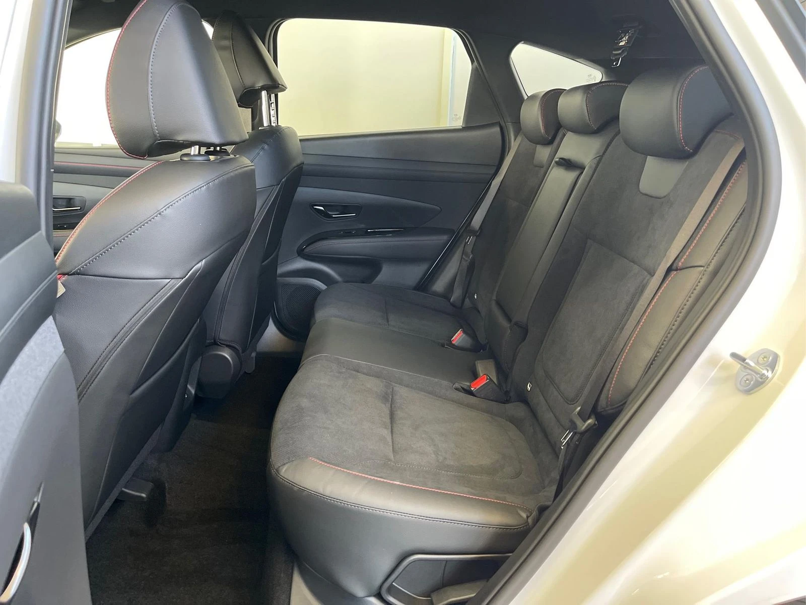 Hyundai Tucson N-LINE* PREMIUM* MHEV* DISTRONIC* CAMERA* CARPLAY* | Mobile.bg   17