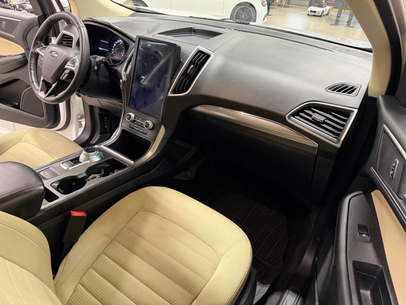 Ford Edge SEL AWD / CARPLAY / KEYLESS | Mobile.bg   13