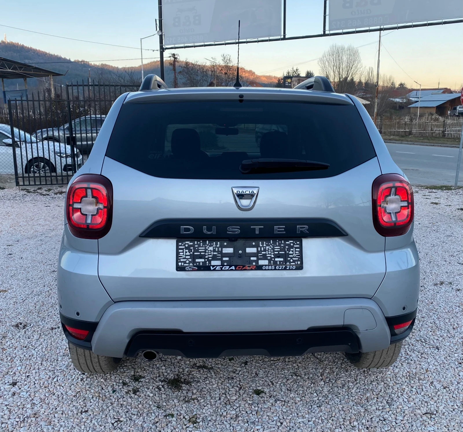 Dacia Duster 1.5 dci /116 k.c./ Navi/ ������ 360 �������/ | Mobile.bg � ����������� 8