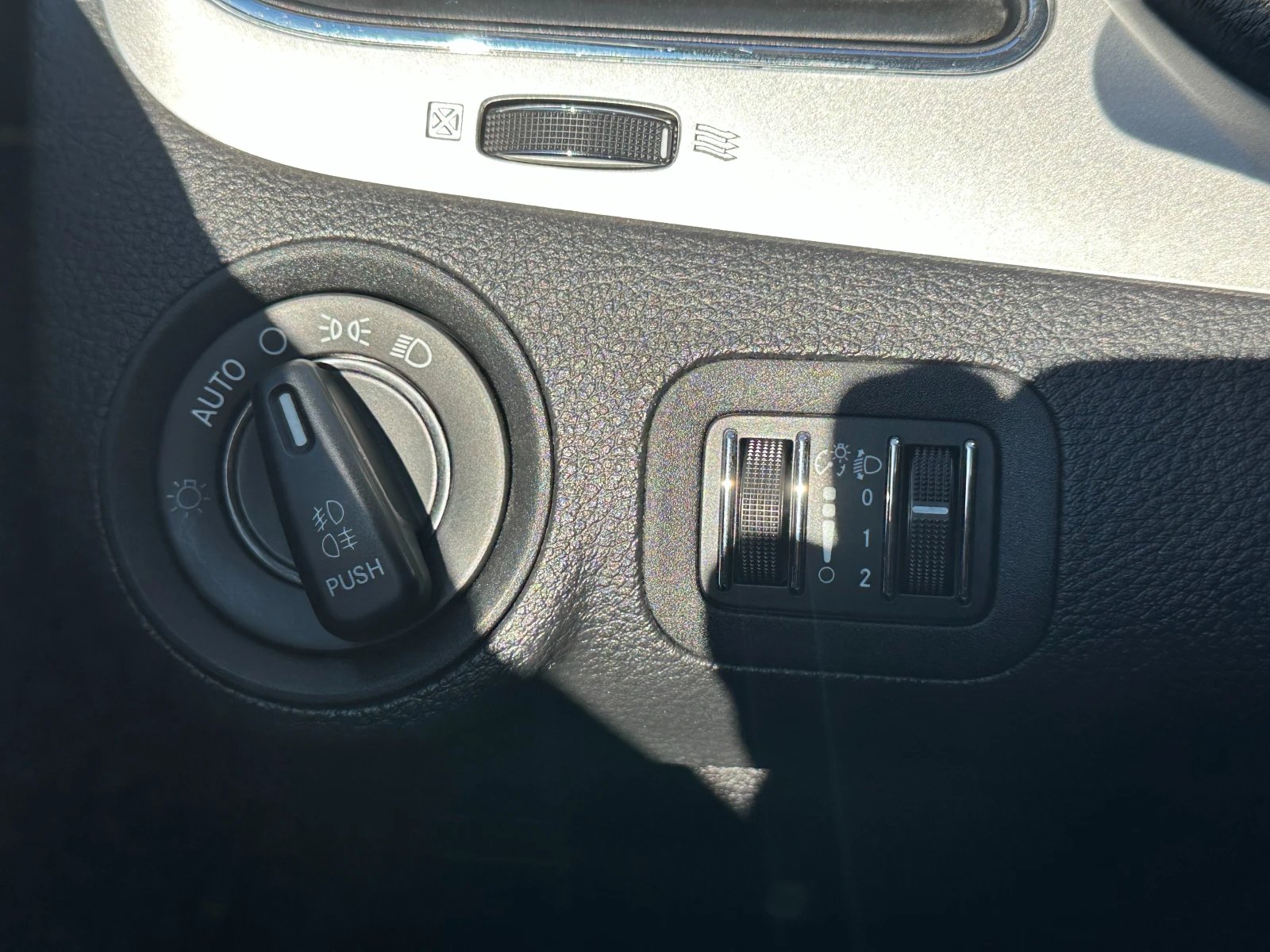 Fiat Freemont 2.0d 170 �.�. 7-������ | Mobile.bg � ����������� 15