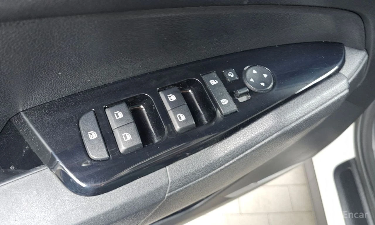 Kia Sportage ПОДГРЕВ* KEYLESS* КАМЕРА, снимка 14 - Автомобили и джипове - 54296220