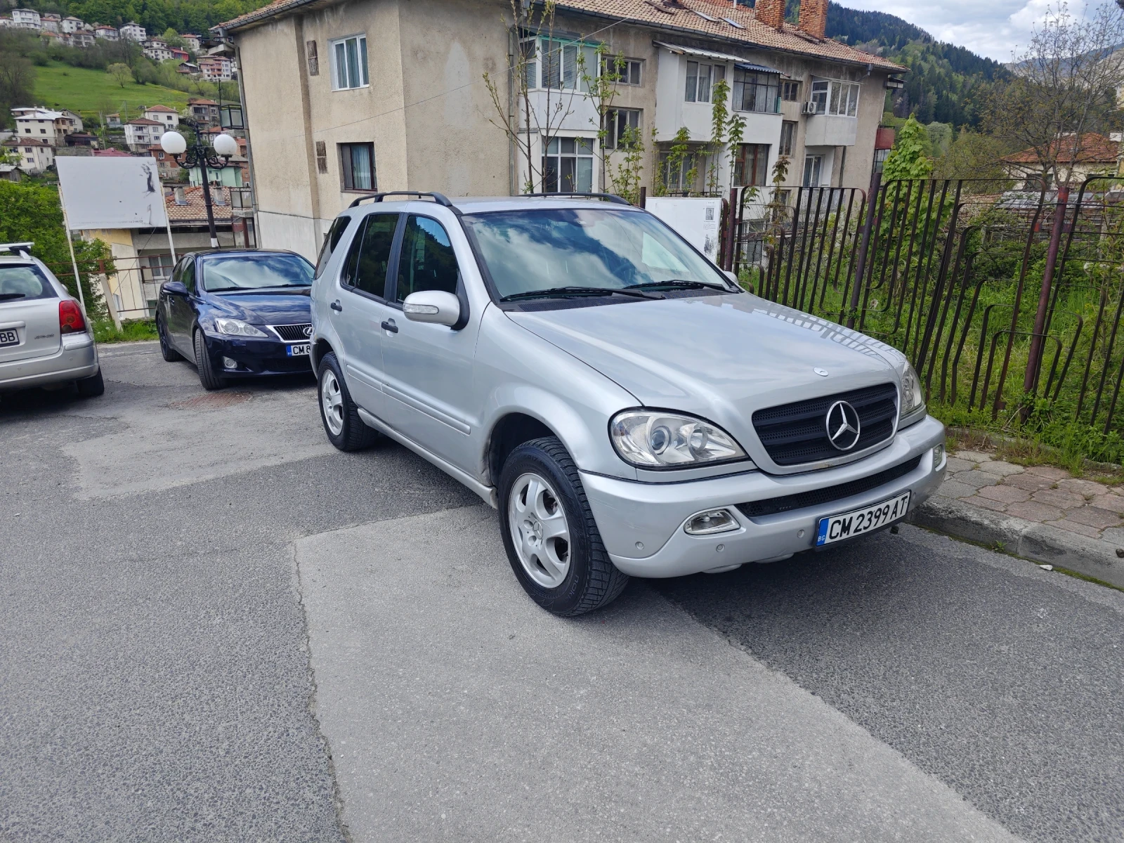 Mercedes-Benz ML 270, снимка 2 - Автомобили и джипове - 54451856