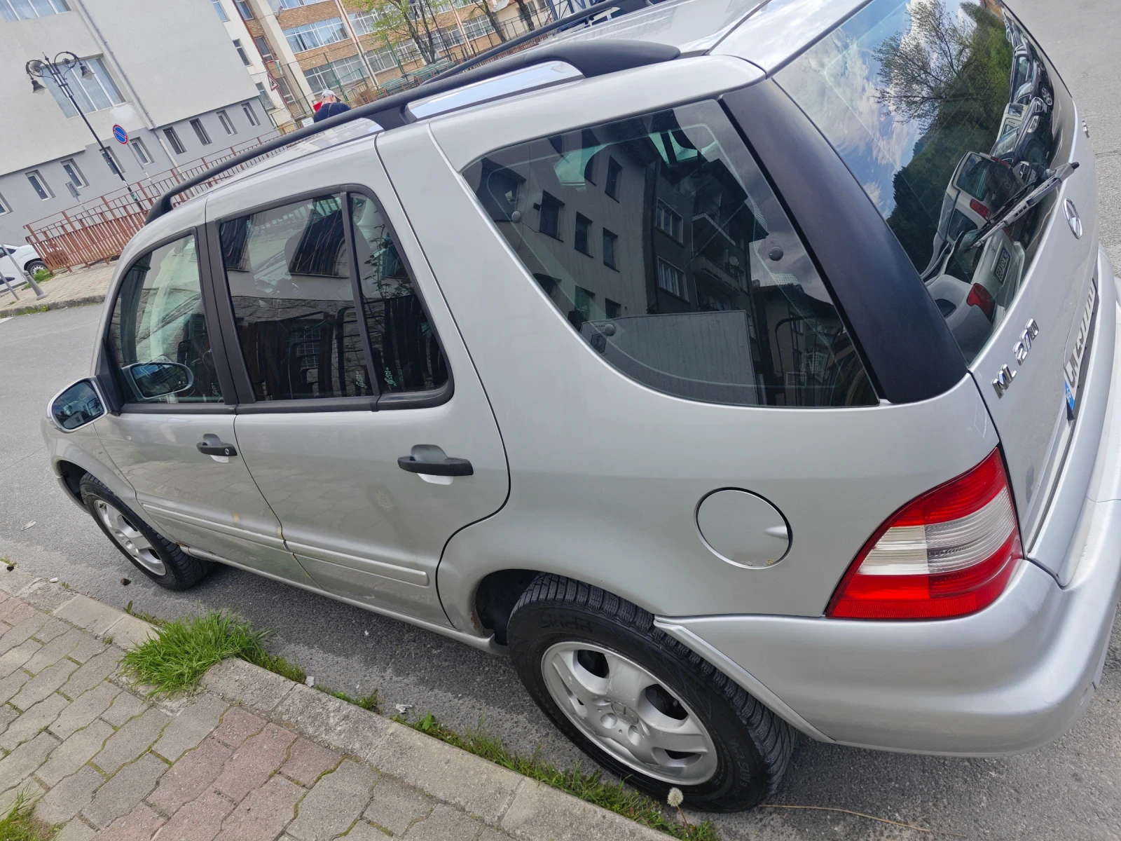 Mercedes-Benz ML 270, снимка 5 - Автомобили и джипове - 54451856
