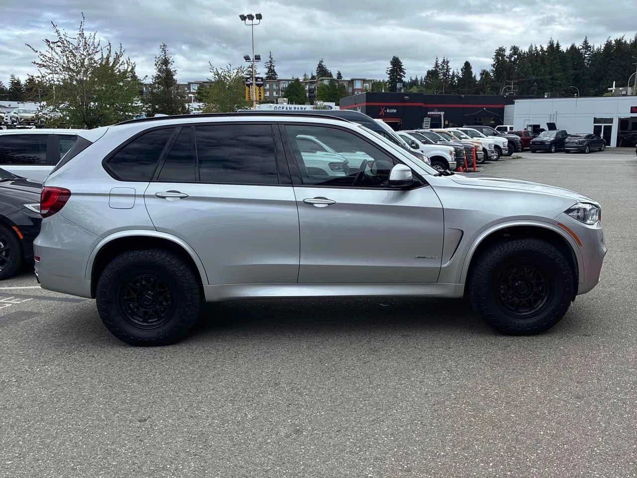 BMW X5 | HARMAN/K | HUD | ОБДУХВАНЕ | 360 |  , снимка 3 - Автомобили и джипове - 55458807