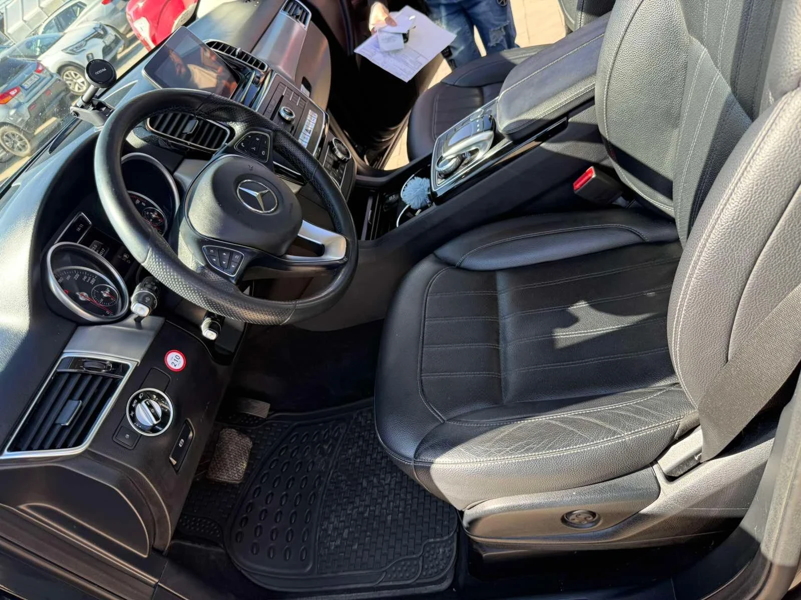 Mercedes-Benz GLE 350, снимка 9 - Автомобили и джипове - 55485822
