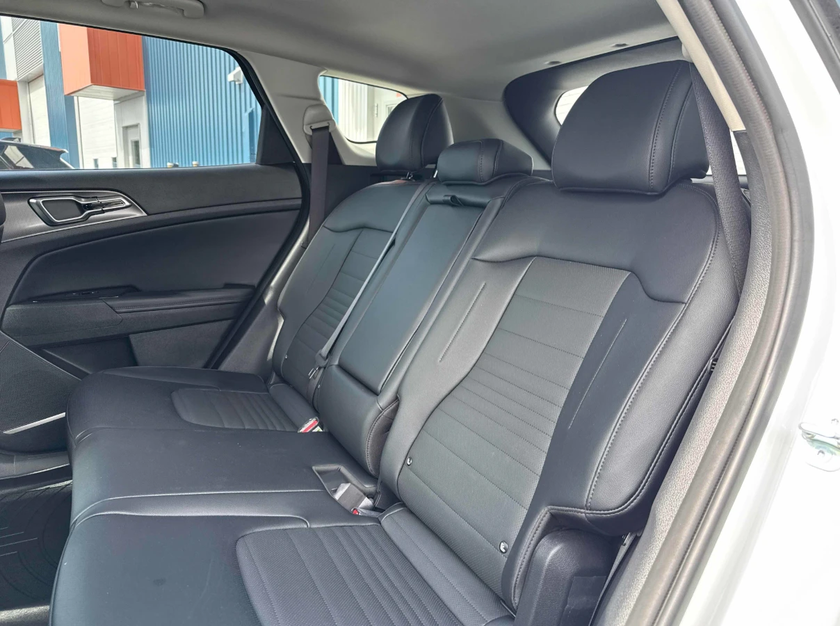 Kia Sportage AWD* 13к км* Обдух* Подгрев* Панорама* БЕЗ ЩЕТИ, снимка 12 - Автомобили и джипове - 55656990