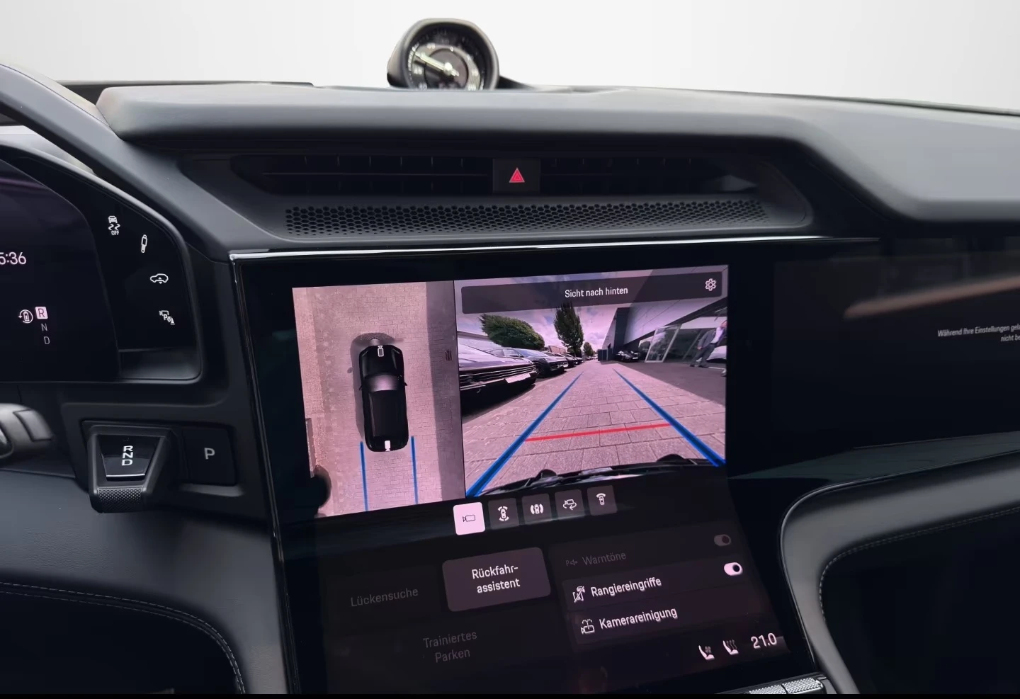 Porsche Cayenne S / SPORT CHRONO / DISPLAY / BOSE / HUD/ 360/ PANO, снимка 14 - Автомобили и джипове - 55687090