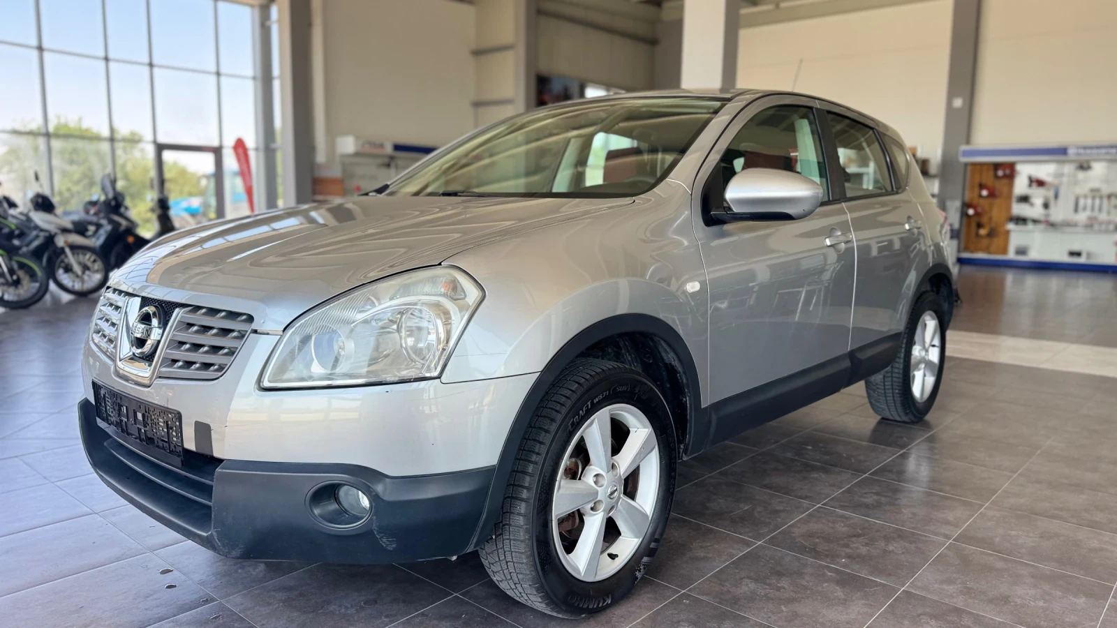 Nissan Qashqai 2.0 - Бензин - 2WD