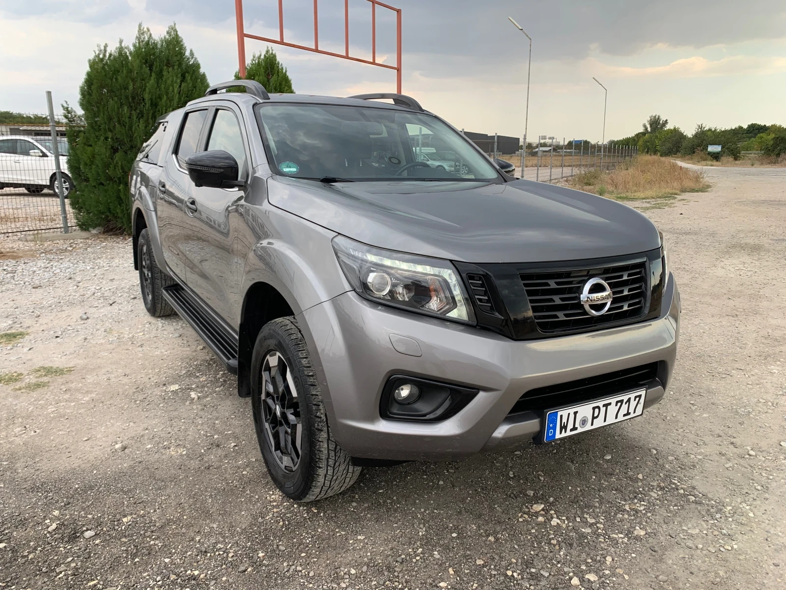 Nissan Navara 2.3 dci/ 4x4/190kc, снимка 2 - Автомобили и джипове - 56172751