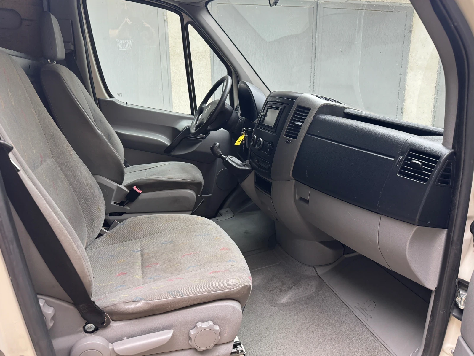 VW Crafter 2.5 TDI* K* NAVI * L2H2 | Mobile.bg   13