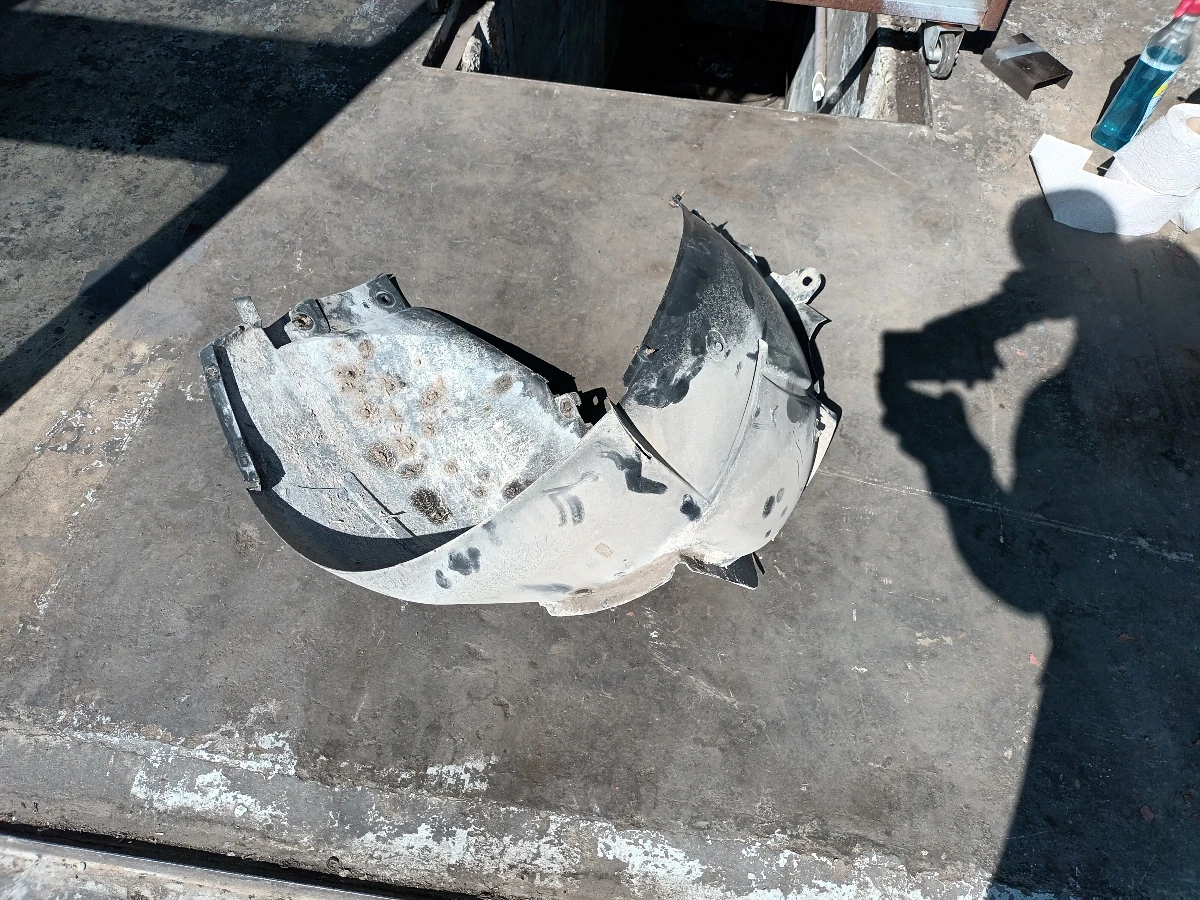 подкалник преден ляв Дачия Логан 1.5дци