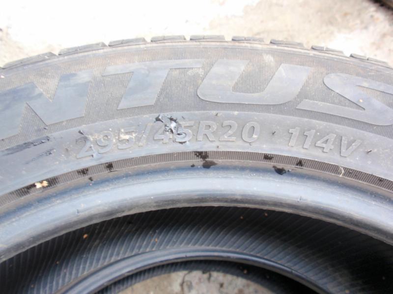 Гуми Всесезонни 295/45R20, снимка 9 - Гуми и джанти - 8366041