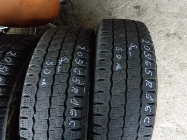 Гуми Зимни 205/65R16, снимка 4 - Гуми и джанти - 16588932