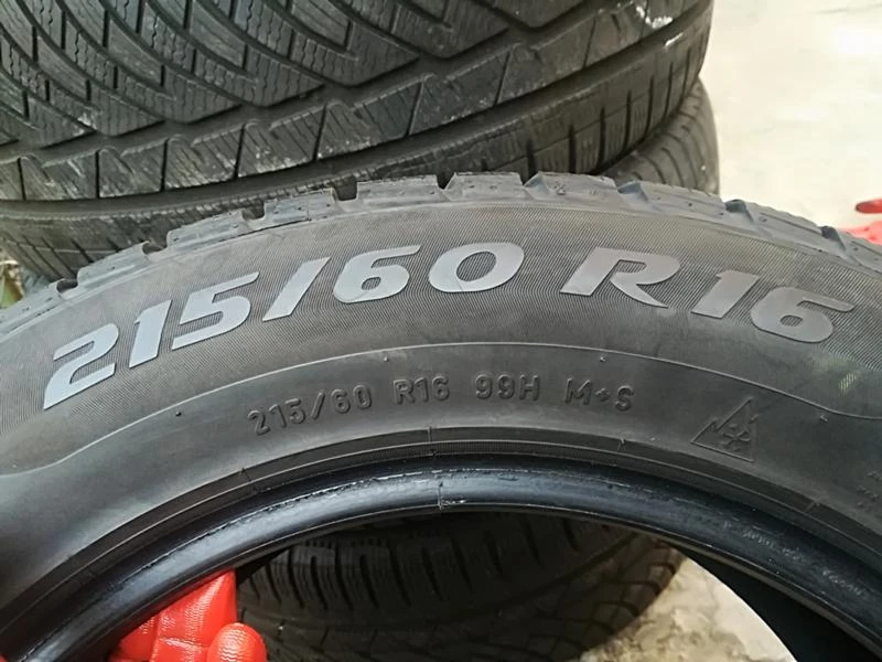 Гуми Зимни 215/60R16, снимка 7 - Гуми и джанти - 23625307