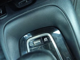 Toyota Corolla 2, 0 HYBRID, снимка 16