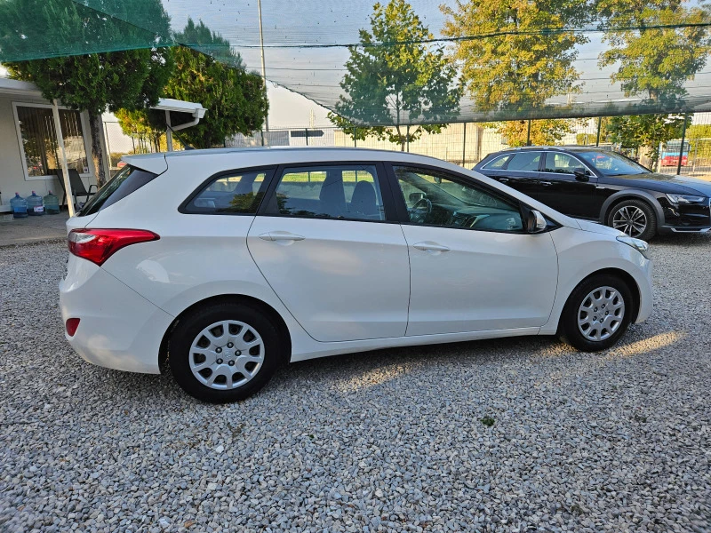 Hyundai I30 1.6 crdi, снимка 8 - Автомобили и джипове - 42434490