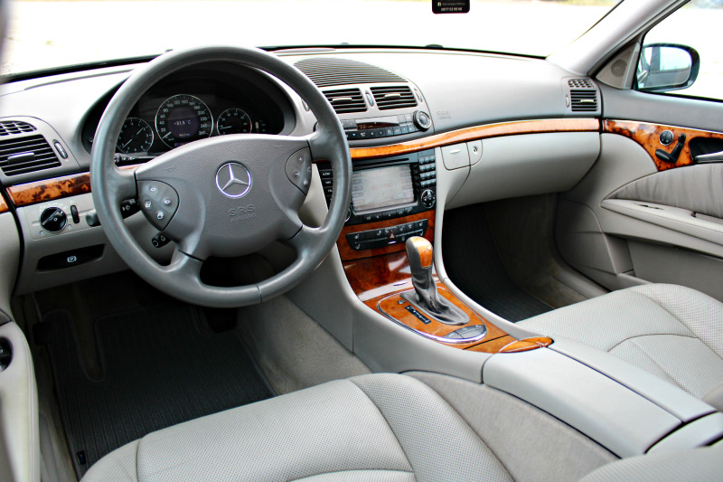 Mercedes-Benz E 320 V6 Elegance Швейцария, снимка 10 - Автомобили и джипове - 46385004