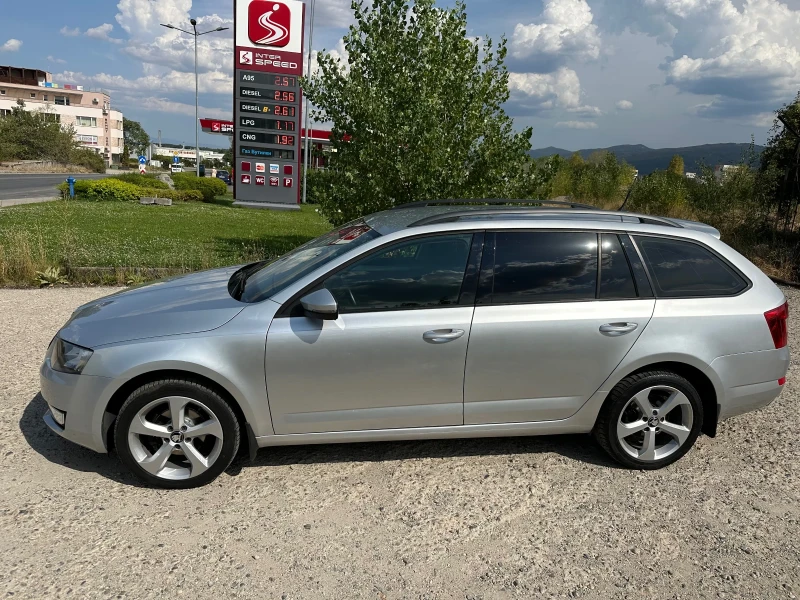 Skoda Octavia 1.6 TDI PD 4MOTION, снимка 2 - Автомобили и джипове - 46779523