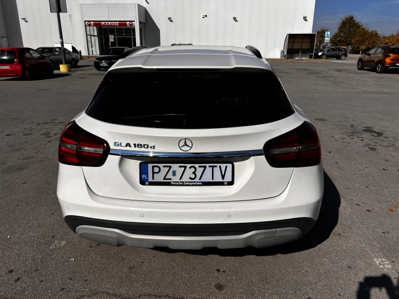 Mercedes-Benz GLA 180 x156, снимка 5 - Автомобили и джипове - 48037377