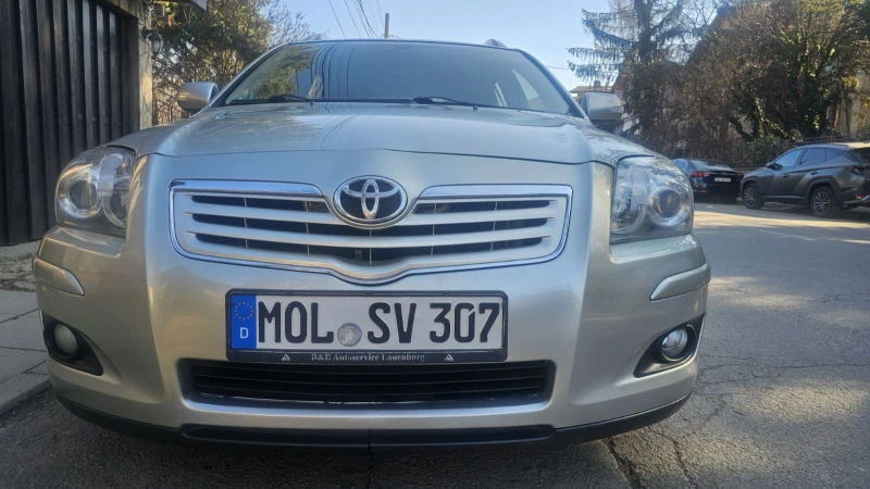 Toyota Avensis 1.8, снимка 2 - Автомобили и джипове - 48999018