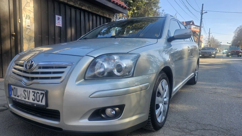 Toyota Avensis 1.8, снимка 1 - Автомобили и джипове - 48999018