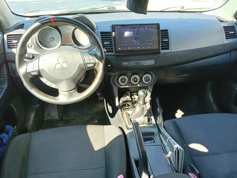 Mitsubishi Lancer 1.8 Mivec , снимка 11 - Автомобили и джипове - 52008460