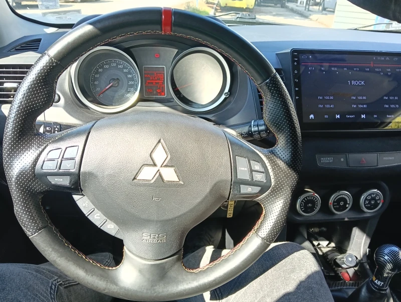 Mitsubishi Lancer 1.8 Mivec , снимка 9 - Автомобили и джипове - 52008460