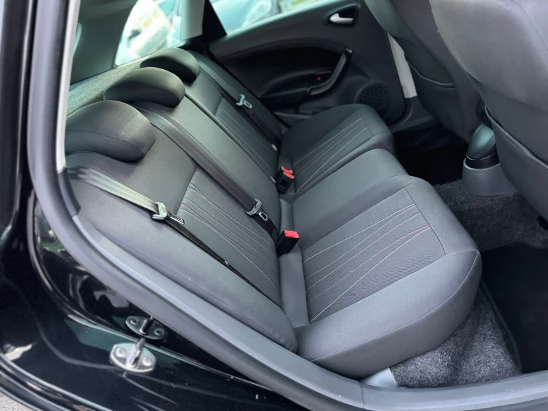 Seat Ibiza 1.2TDI 90кс КЛИМАТРОНИК, снимка 12 - Автомобили и джипове - 52029211