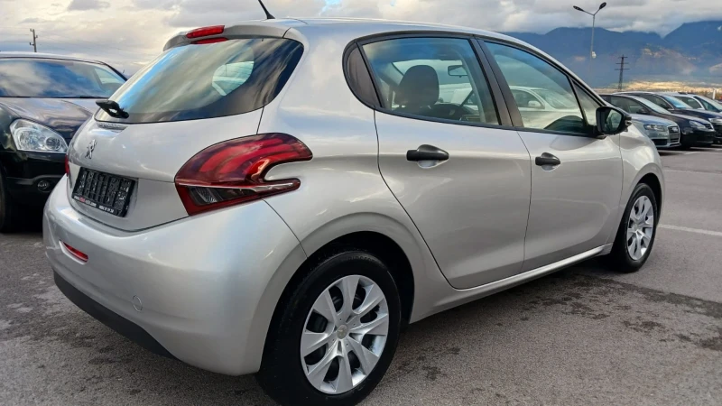 Peugeot 208 1.6 HDI EURO 6, снимка 4 - Автомобили и джипове - 52212994