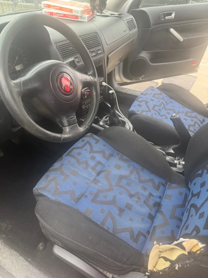 VW Golf, снимка 5 - Автомобили и джипове - 52581961