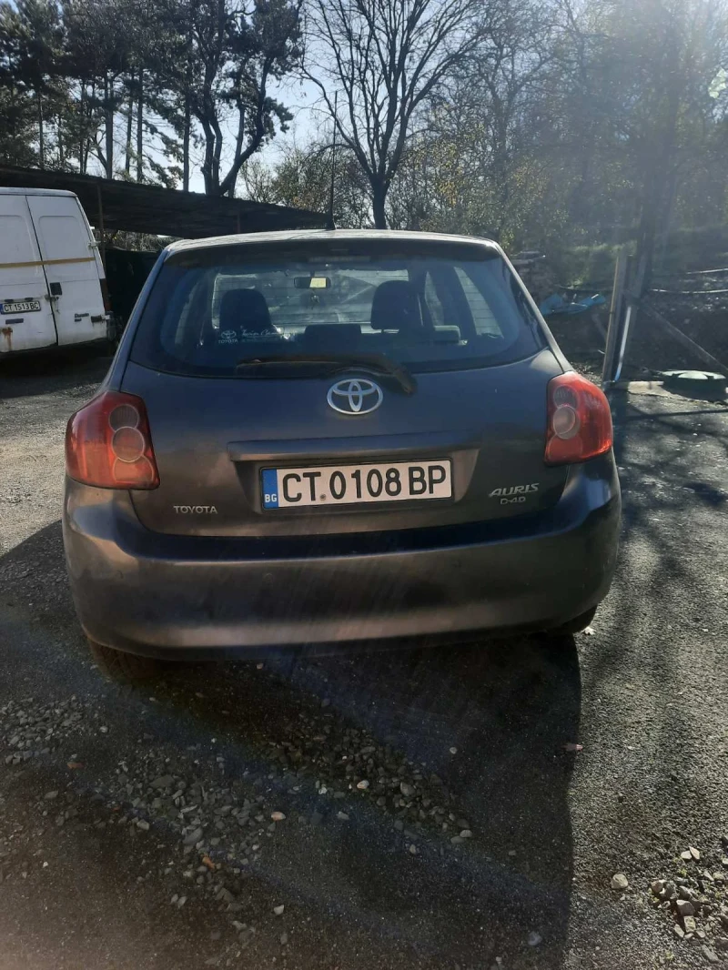 Toyota Auris, снимка 4 - Автомобили и джипове - 52592547