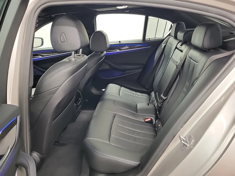 BMW 530E IPERFORMANCE * * CARFAX * * АВТО КРЕДИТ * * , снимка 12 - Автомобили и джипове - 52901278