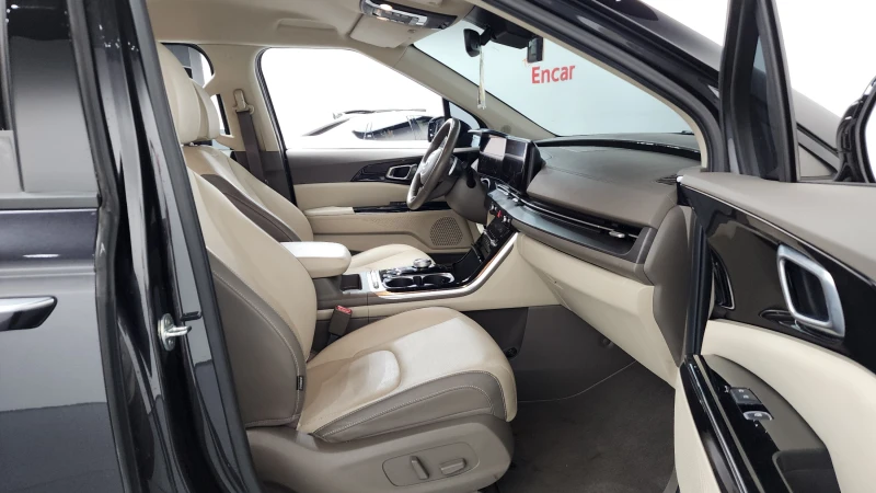 Kia Carnival 7 seater Noblesse autogeorge.com, снимка 11 - Автомобили и джипове - 53152948