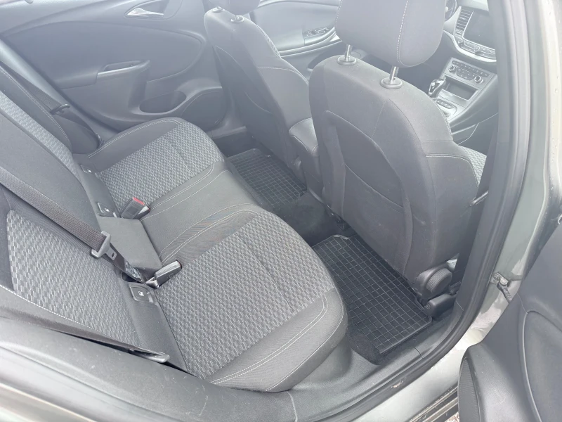 Opel Astra 1.6cdti 110кс, снимка 7 - Автомобили и джипове - 53450583
