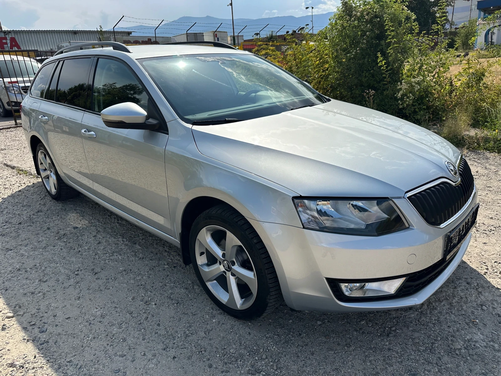 Skoda Octavia 1.6 TDI PD 4MOTION - изображение 7