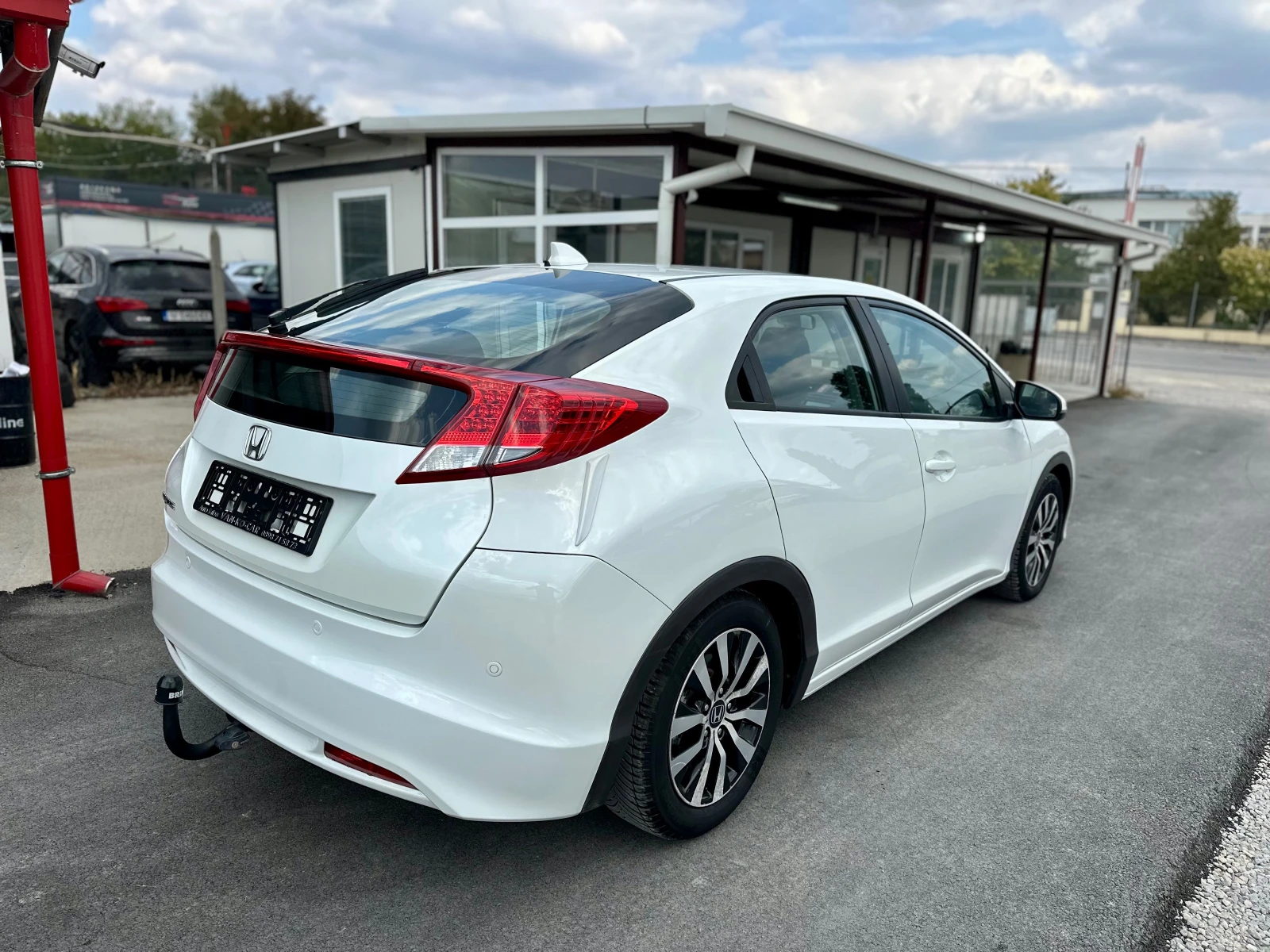 Honda Civic 1.6i-DTEC 120к.с LED - изображение 2