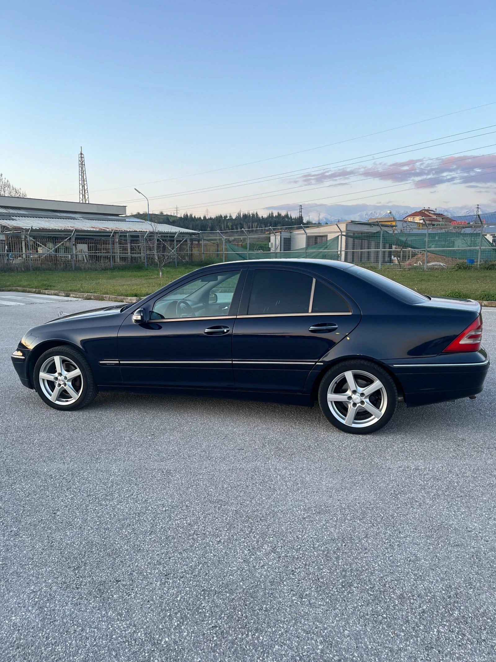 Mercedes-Benz C 200 2.0 kompresor - изображение 3