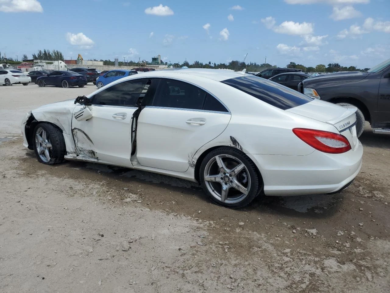 Mercedes-Benz CLS 500  - изображение 4