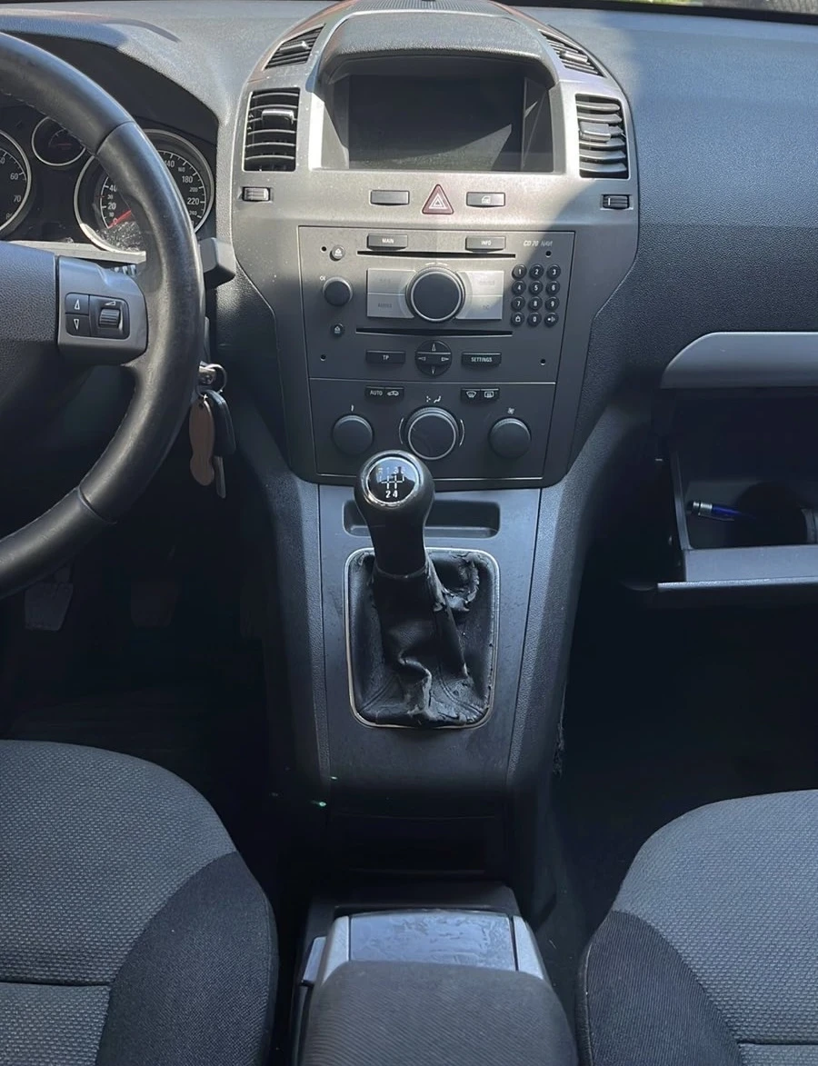 Opel Zafira Opel zafira 1.8 Benzin 7 местна  - изображение 8