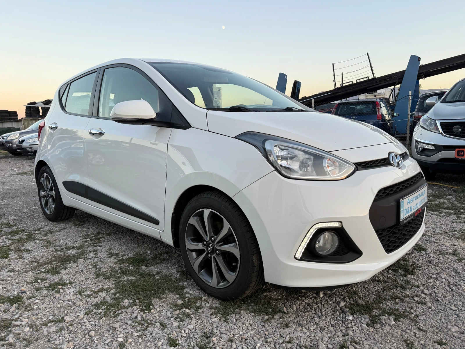 Hyundai I10 1.2i Vertex Швейцария - изображение 2