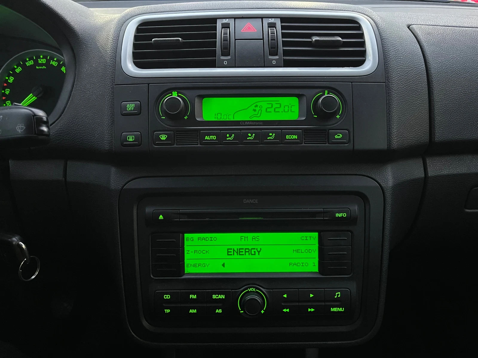 Skoda Fabia 1.4i 16V  - изображение 10