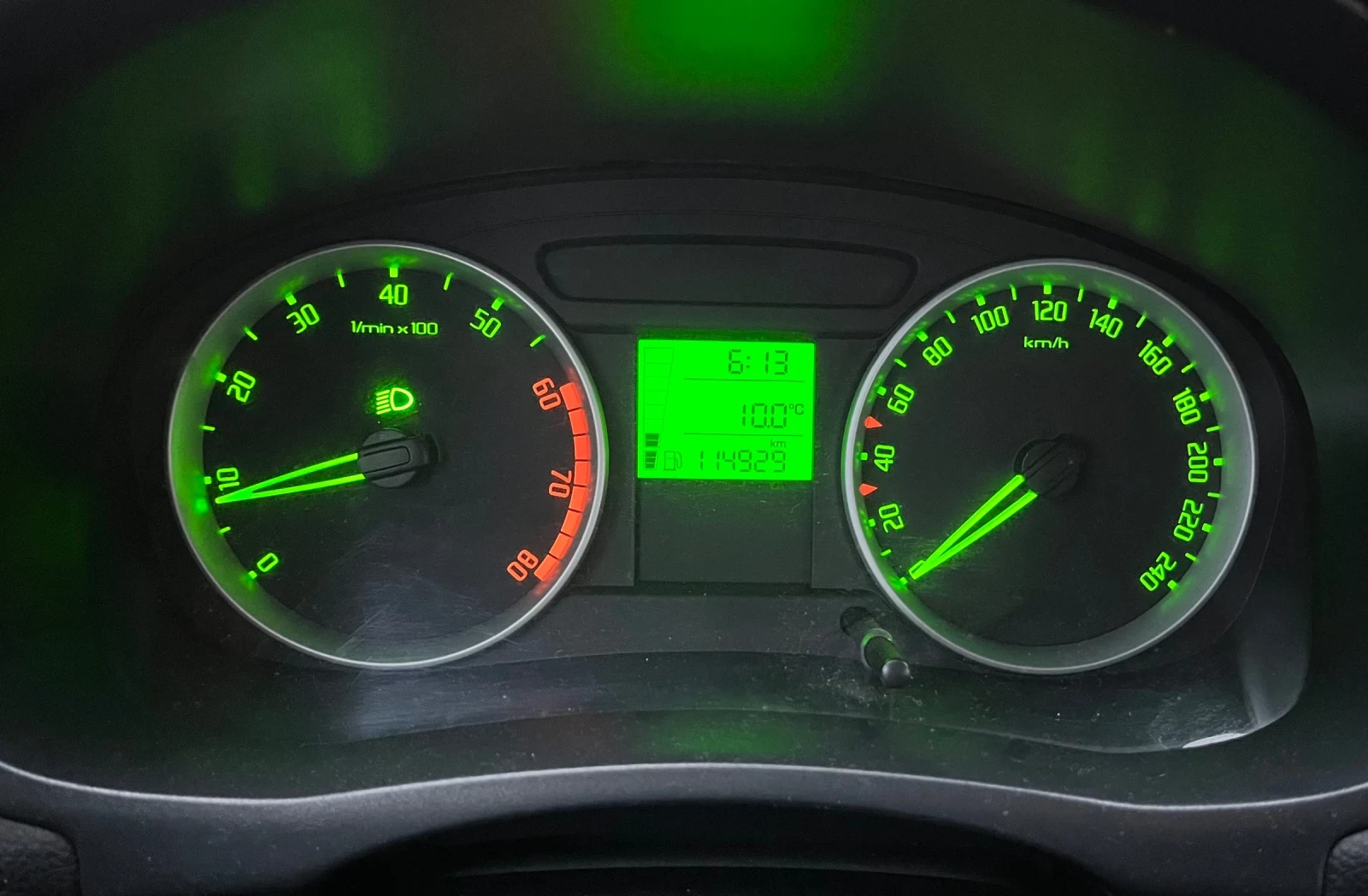 Skoda Fabia 1.4i 16V  | Mobile.bg   11